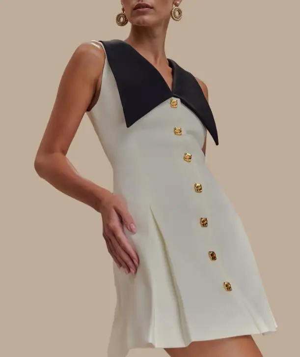 

Women's Dress 2026 Elegant Fashionable Summer Temperament, British Style Color Blocked Waist, Metal Button Sleeveless Dress