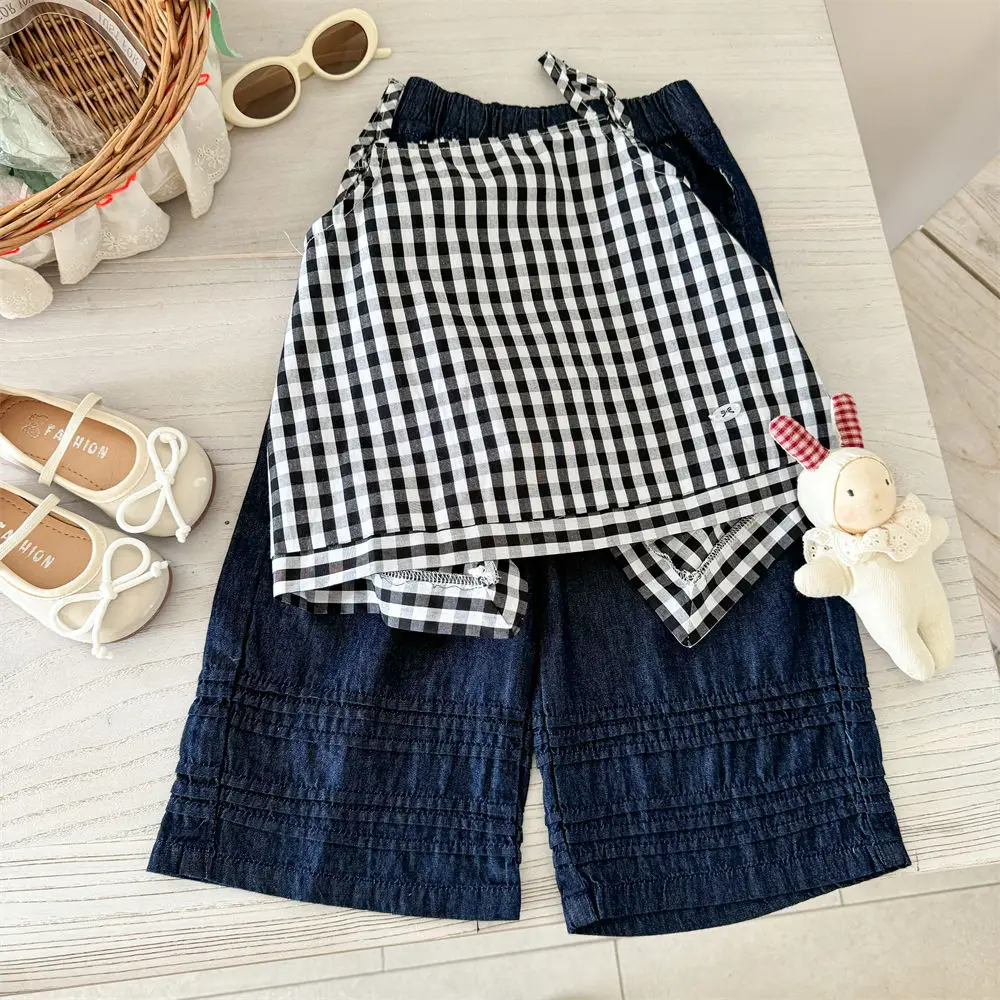 

Комплекты летней одежды для девочек, новый детский модный клетчатый топ на бретельках + модные кружевные джинсы, детский комплект одежды для маленьких девочек