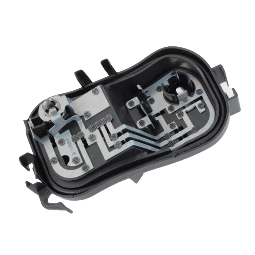 

Replacement Tail Light Mounting Holder Rear Right for BMW For 4 Series F32 F33 F36 F83 MFor 4 2013 to 2021 OEM 63217366066
