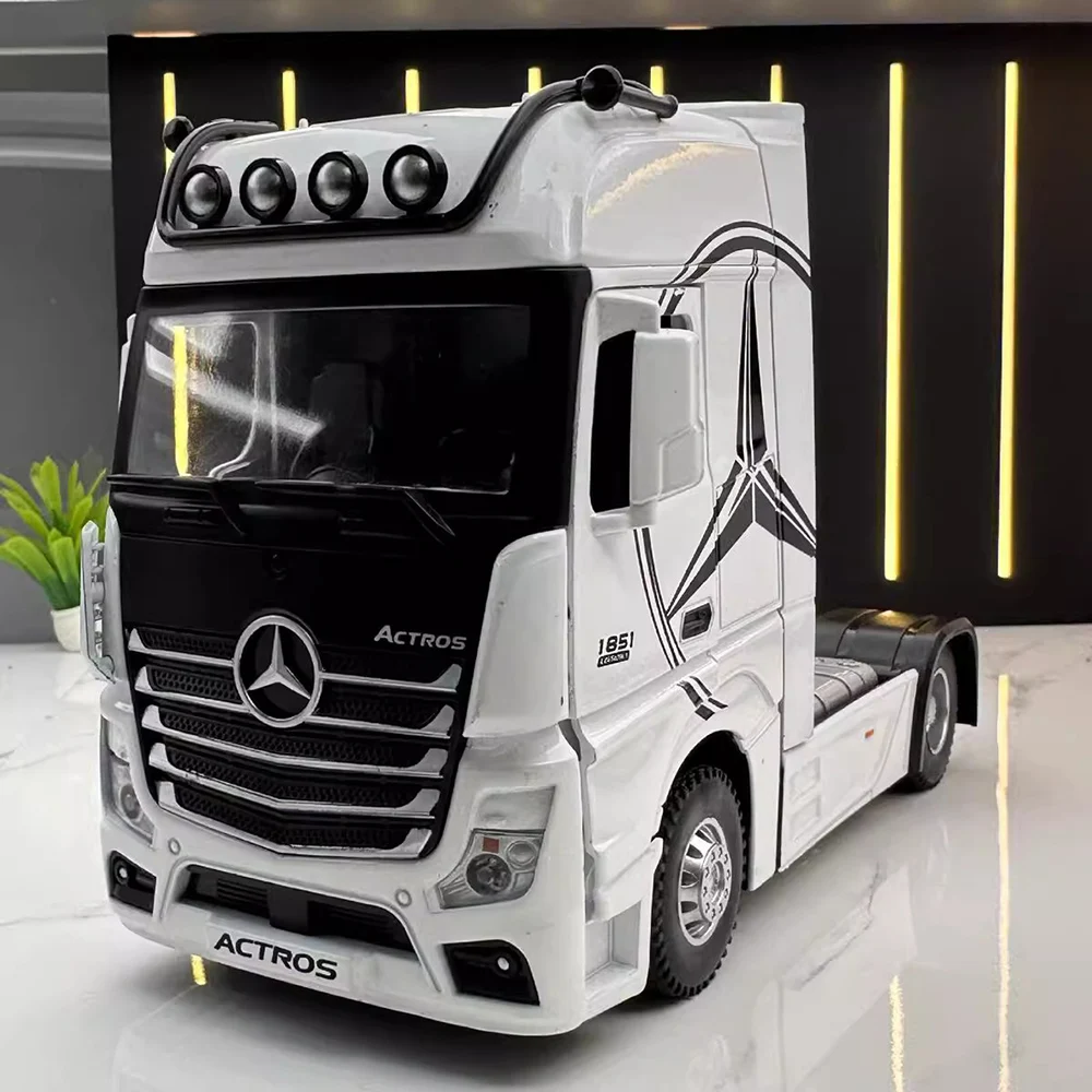 

1:36 Actros Alloy Trailer Truck Models Toys Diecast Car Doors Openes Sound Light Rubber Tires Miniature Vehices Children's Gifts