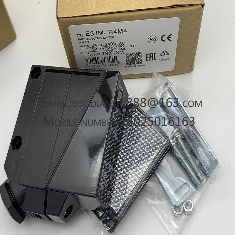 New proximity switch sensor E3JM-R4M4 E3JM-R4M4-G E3JM-10M4T E3JM-10M4T-G-N In stock