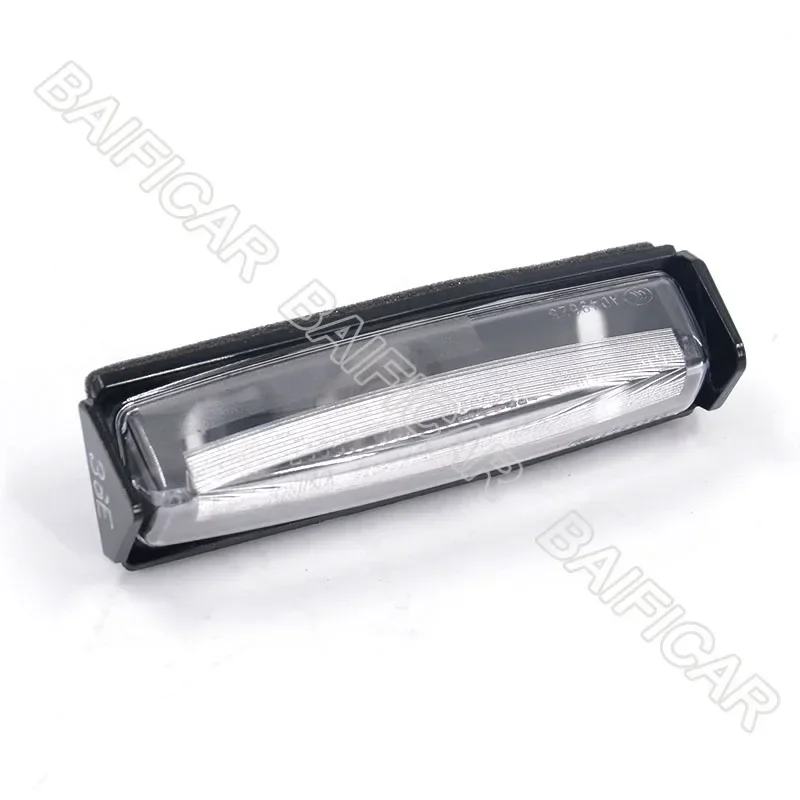 Baificar New Genuine Rear License Plate Light Lamp Housing With Bulb Assembly 8341A149 For Mitsubishi Pajero Sport 2010-2020