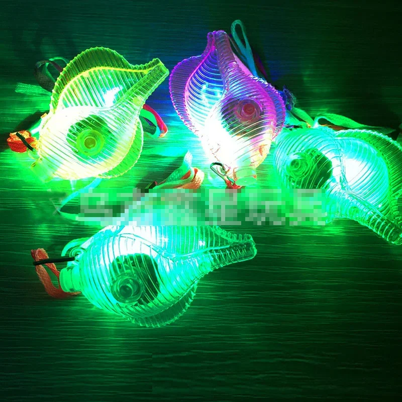 

36pcs LED Conch Necklace Light Up Flashing Glow in The Dark Shining Snail Pendant for Kids Adult Party Favors Wedding Festival