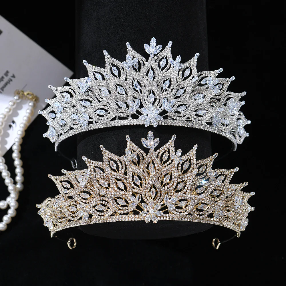 

Свадебные короны в стиле барокко для королевы, роскошная свадебная тиара с кубическим цирконием, корона для театрализованного представления, женская диадема, украшения для волос невесты, головной убор