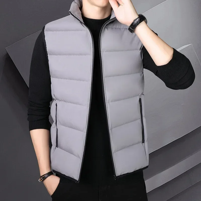 

The warmest vest-style coat for the autumn-winter of 2025, featuring a vertical collar design, with windproof function. The colo