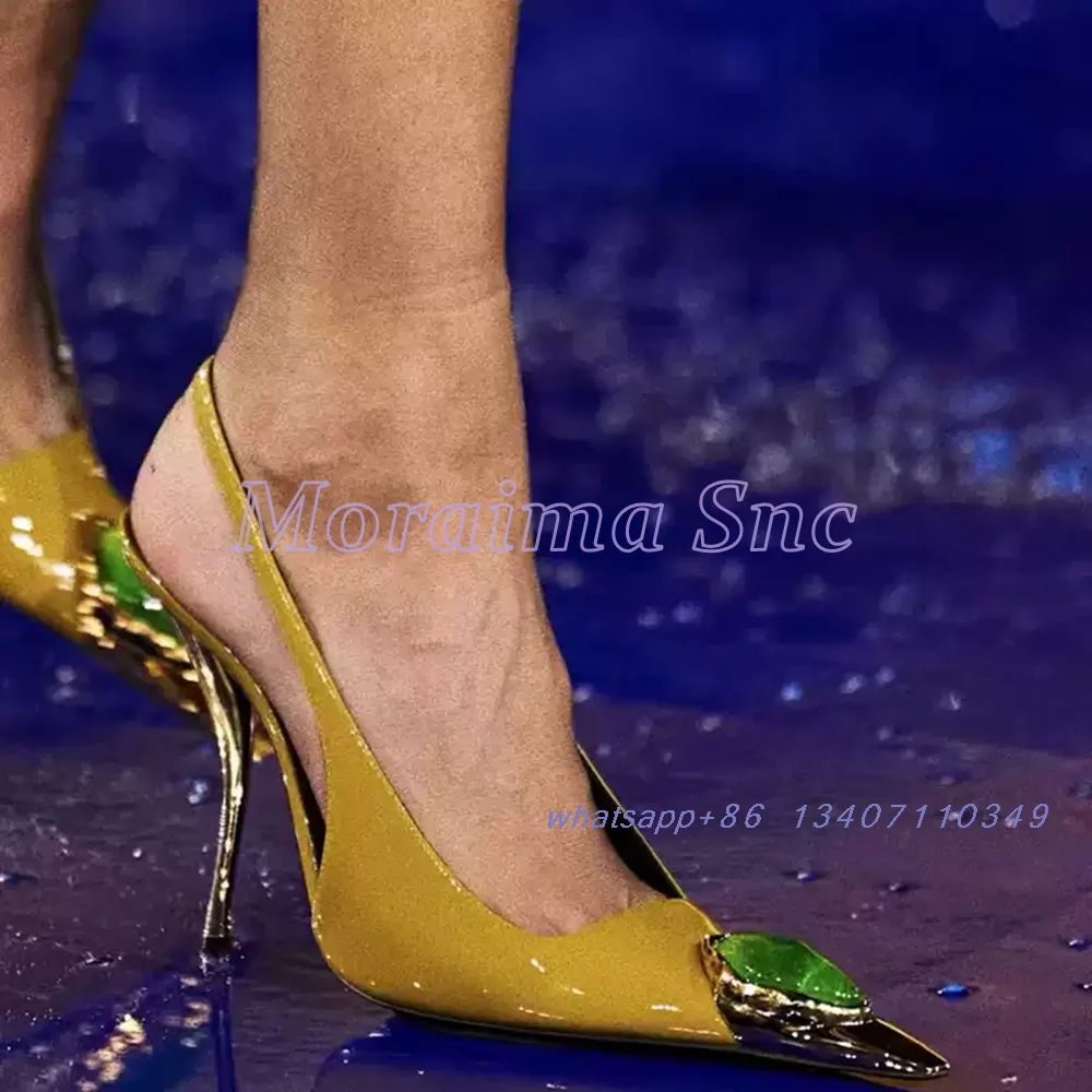 

Luxury Gemstone Detailing Pointed Toe Sandals Patent Leather Sexy Retro Women's Summer Shoes Banquet Party Mixed Colors 2026 New