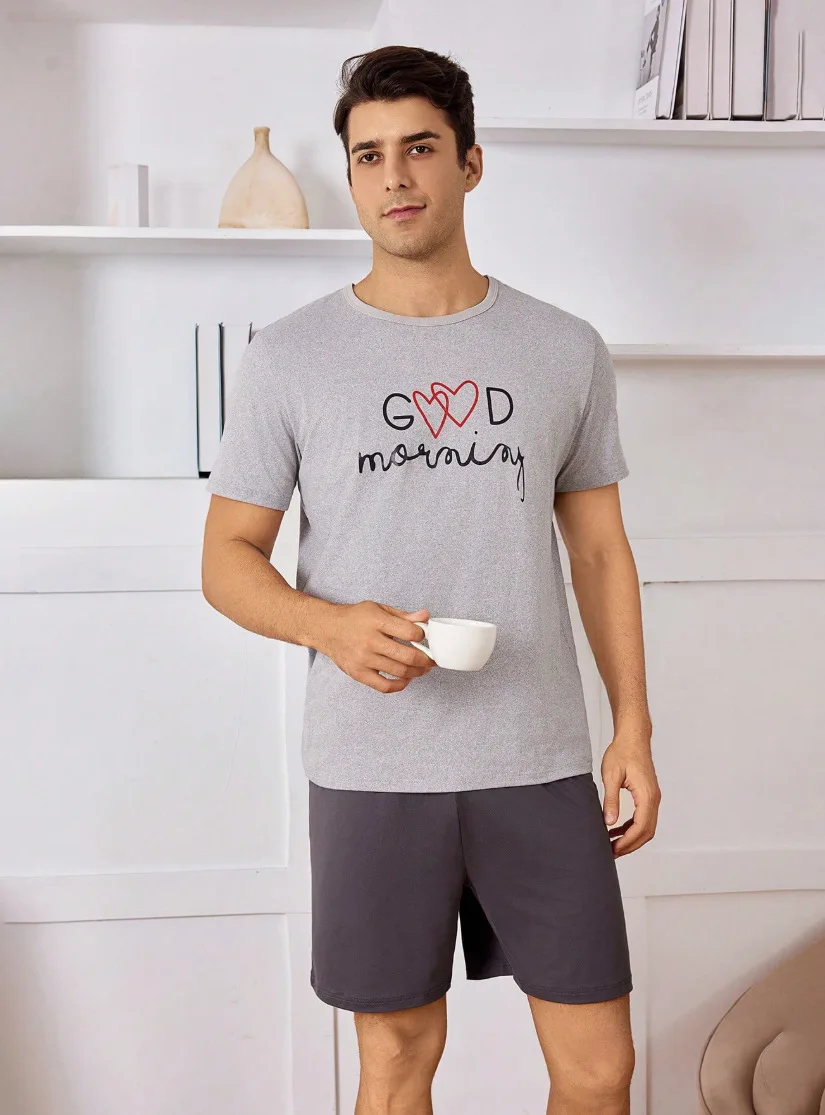 

Мужской пижамный комплект с короткими рукавами, круглым вырезом и шортами для повседневной носки