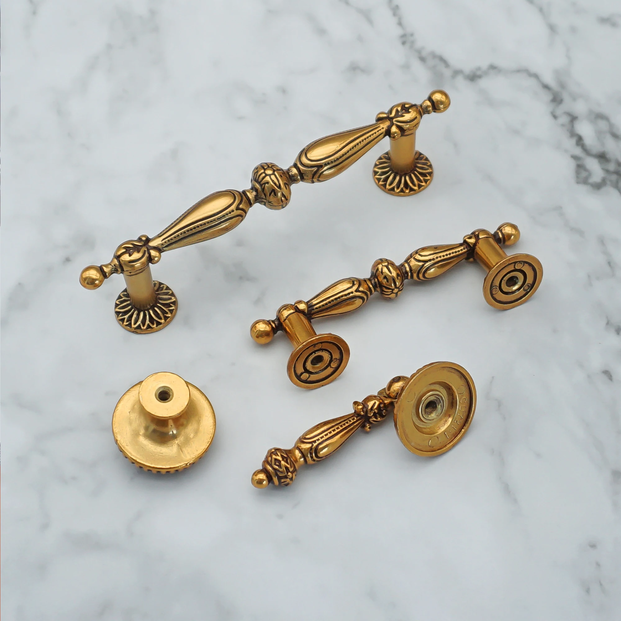 2.5\'\' 3.78\'\' Antique Brass Drawer Handle Dresser Wardrobe Pulls Vintage Furniture Handles Cabinet Hardware Kitchen Accessories