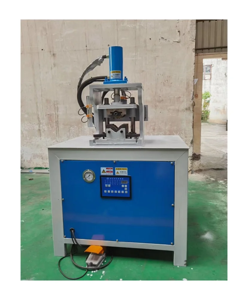 Hydraulic Tube and Pipe Notching Machine 90 Degree Steel Pipe Machine Round Tube Notching Punching Manual Pipe Punching Machine