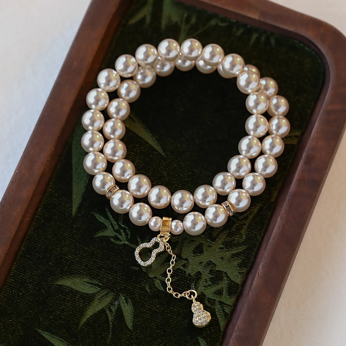 Elegant Double Layer Creamy Satin Shine Bead Chokers Glittering Gourd Charms Eastern Retro Classic Esthetic Graceful Necklaces