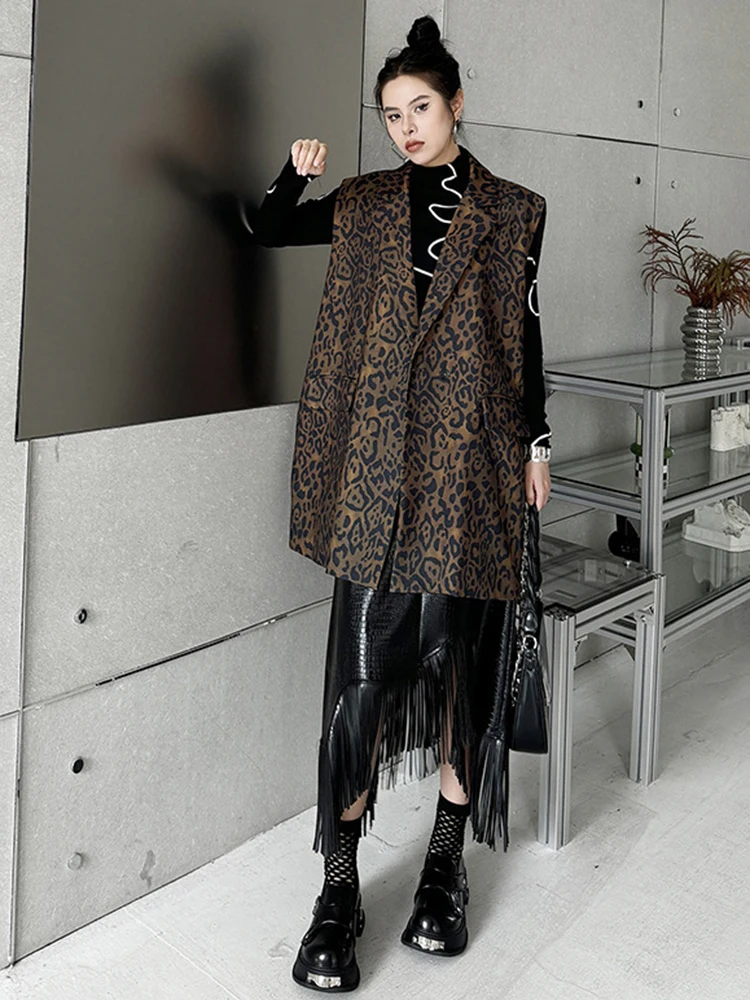 [EAM] Women Leopard Printed Vintage Big Size Long Casual Vest New Lapel Sleeveless Fashion Tide Spring Autumn 2024 1DH6283