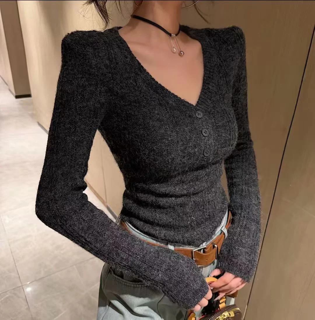 تي شيرت نسائي تريكو بقصة ضيقة مفرغة بطبقة أساسية من مزيج القطن المريح طويل Sve V-Ne