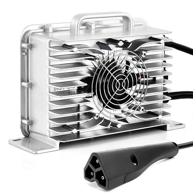 

Зарядное устройство для гольф-кара 48 В, 15 А для EZGO RXV с 3-контактной треугольной вилкой