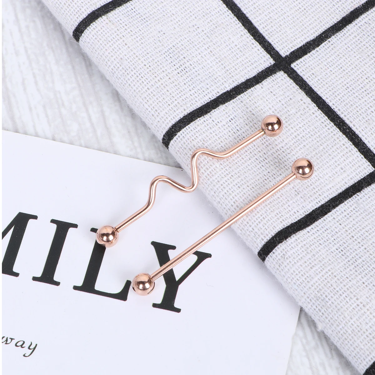

8 Pcs Ear Expansion Screw Set Unisex Stainless Steel Earrings Rust Resistant Piercing Jewelry Barbell Studs Industrial