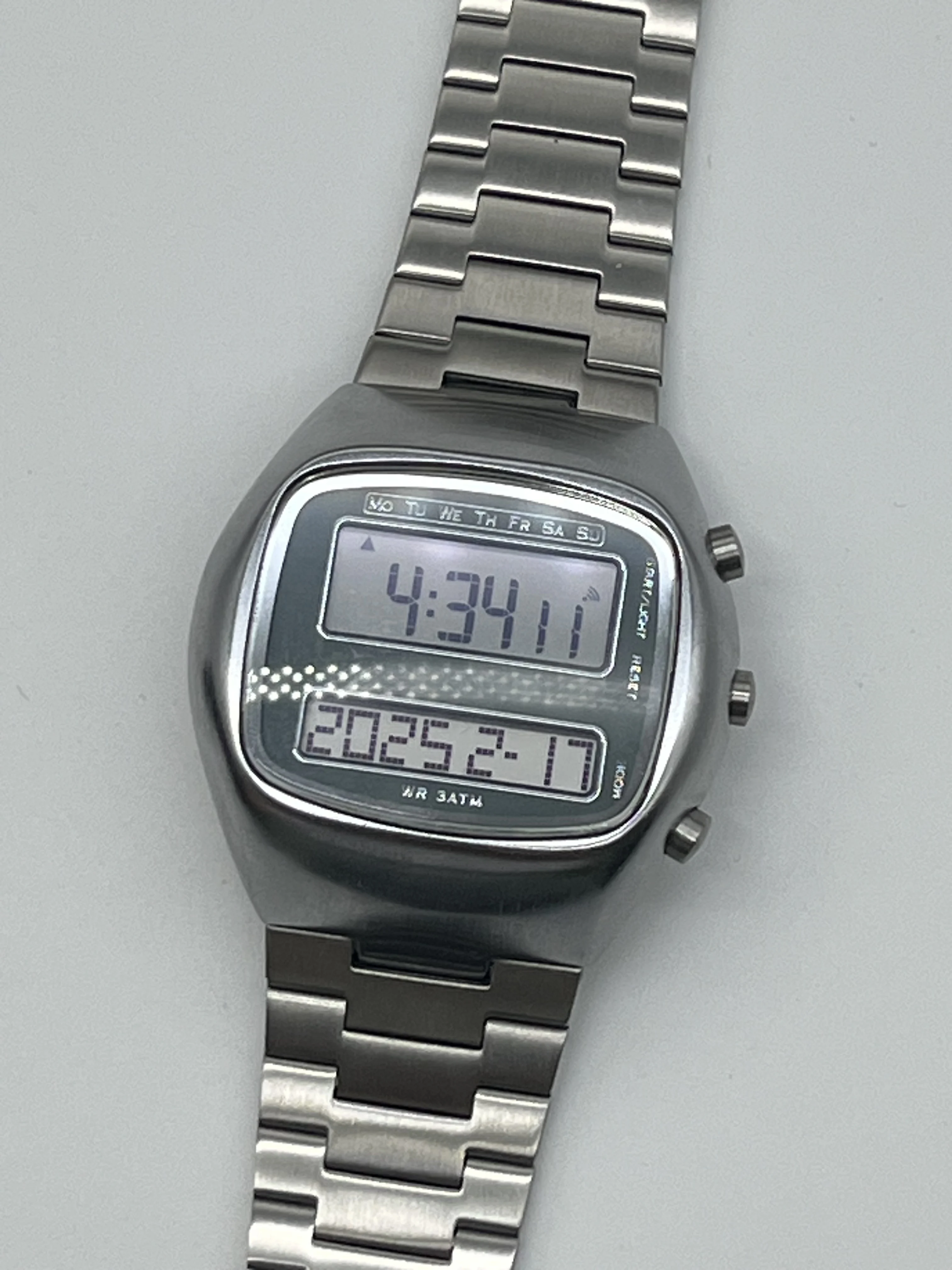 

Электроника, спортивные часы для мужчин, классический аналоговый цифровой дисплей, несколько часовых поясов, светодиодный водонепроницаемый мужской 5-будильник