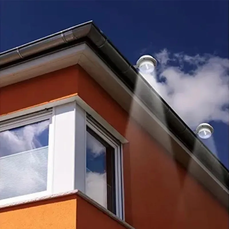 LED Solar Light Waterproof OutdoorGarden Decoration Wall Light Gutter Light Suitable for Fence Garden Landscape Wall Walk