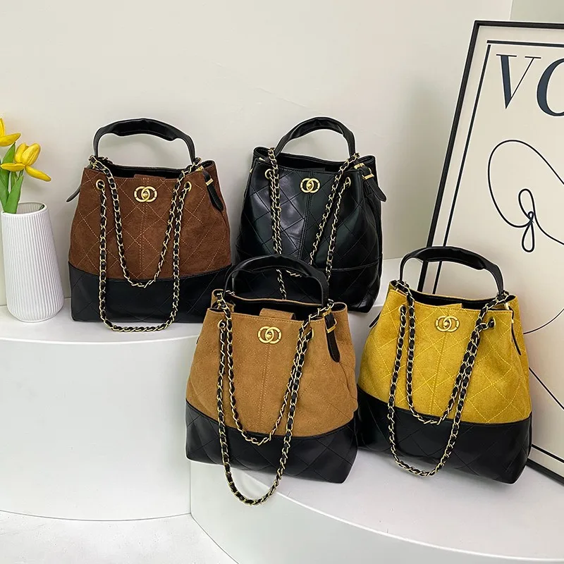 

2025 A/W Trendy Work Tote for Professionals, Spacious Laptop Bag Multi-functional Shoulder Crossbody, Lightweight Commuter Bag