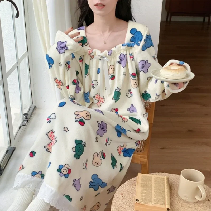 Plus Size Flannel Pajamas Women\'s Autumn and Winter Sweet Cartoon Long-sleeved Nightgown Thickened Winter Warm Student Sleepwear