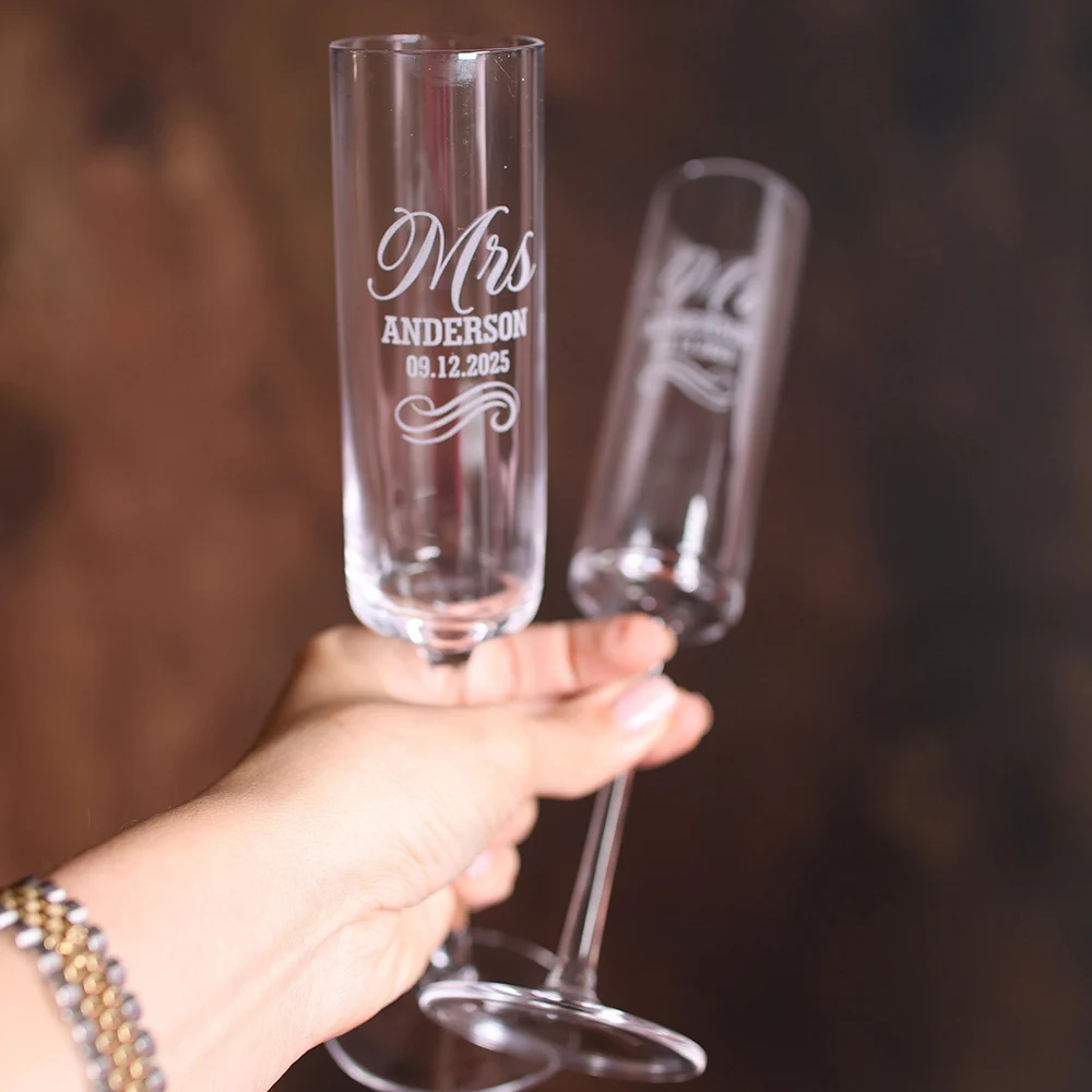 Custom Set of 2pcs Wedding Champagne Glasses Bride and Groom Modern Toasting Flutes Engagement Gift Party Romantic Decor