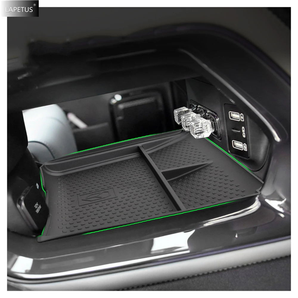 

Car Center Armrest Storage Pallet Tray Container Box / Wireless Charging Silicone Non-slip Anti-Skid For BYD Leopard 5 2024 2025