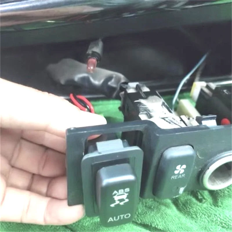 Schalter- und Tastenzubehör für Mitsubishi Pajero V73 V97 V93 V87 ABS-Schalter Anti-Rutsch-Schalter 1 Satz ABS-Tasten – Detail 10