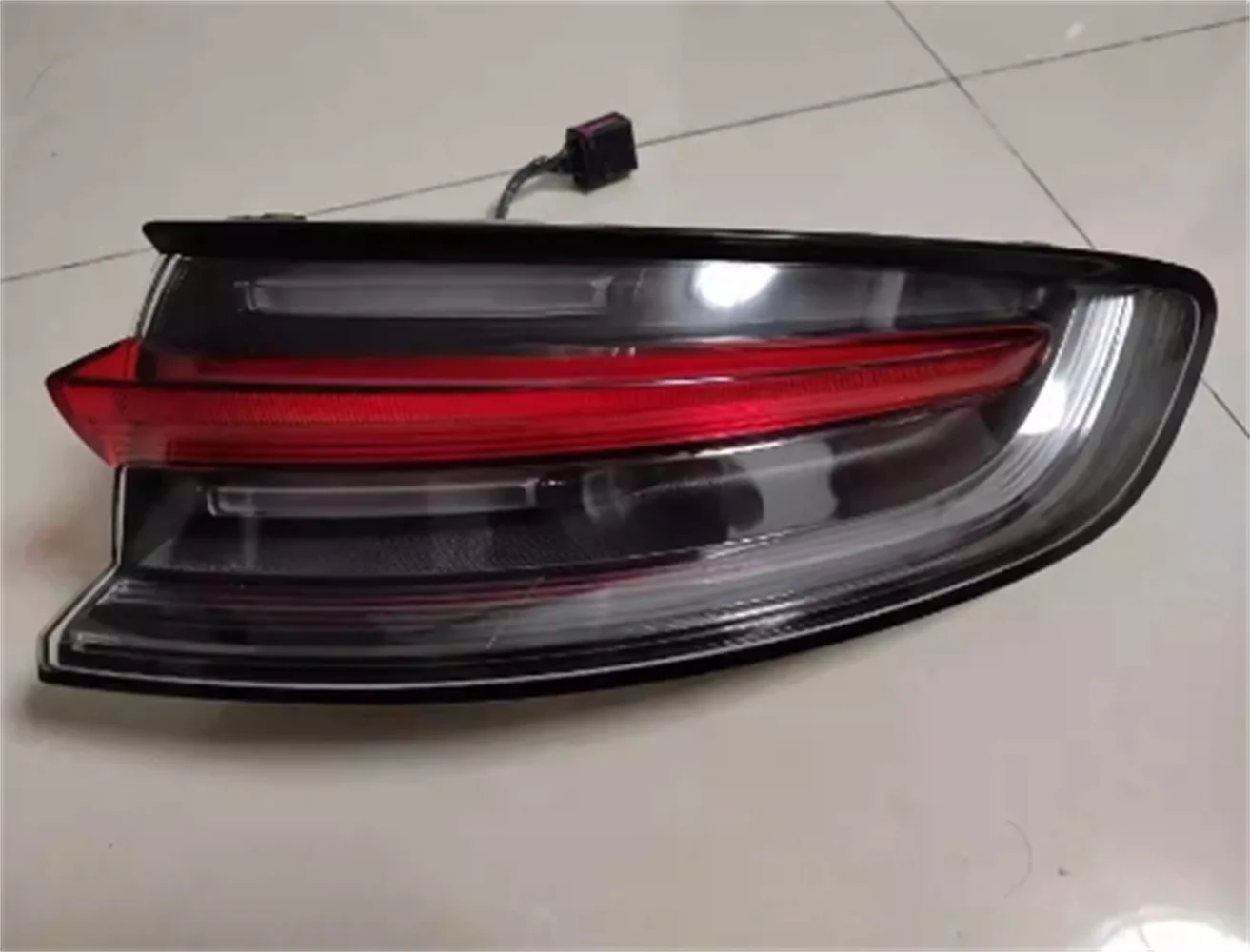 Car Led Tail lamp Tail Light for 18-22 Porsche macan Brake Driving Lamp Turn Signal