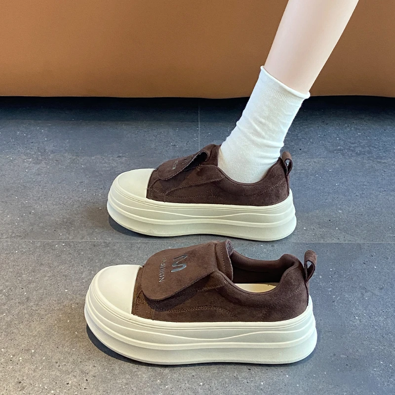 Sponge Cake Thick Soled Casual Shoes for Women, 2026 Spring and Autumn New Round Toe Versatile and Comfortable Board Shoes