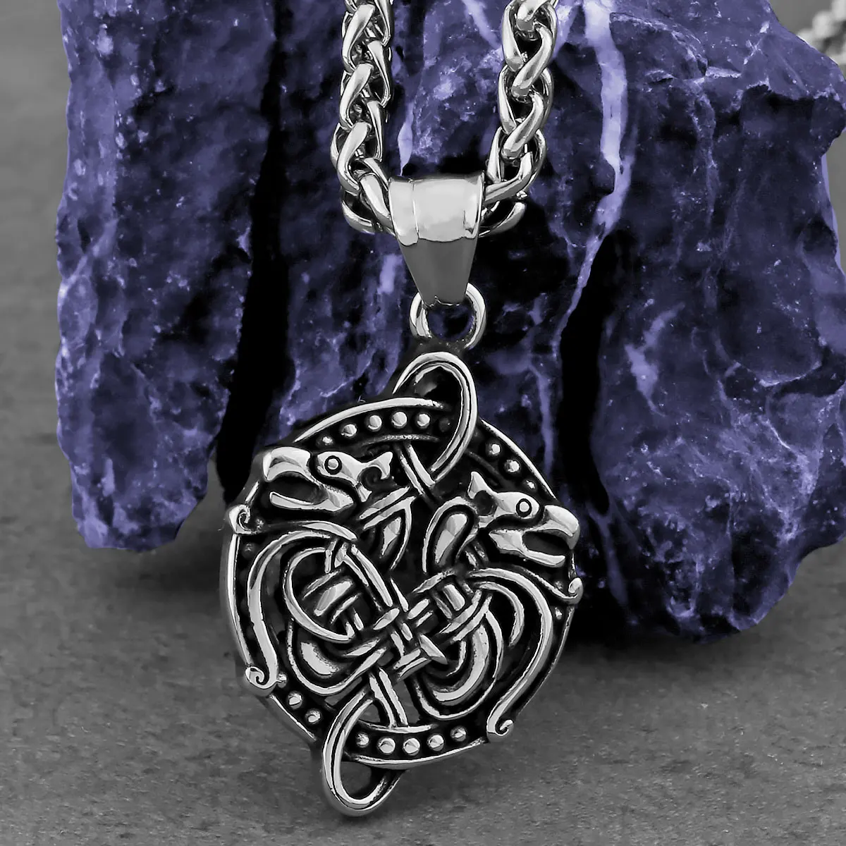 Fashion Nordic Viking Animal Hollow Necklace Men's Odin Celtic Knot Amulet Pendant Necklace Vintage Hip Hop Biker Jewelry Gift