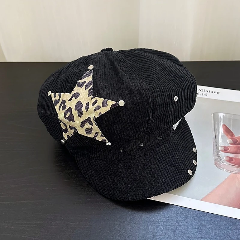 

Japanese Corduroy Rivet Leopard Print Star Sticker Octagonal Newsboy Caps Women's Autumn and Winter Warm Curved Brim Painter Hat