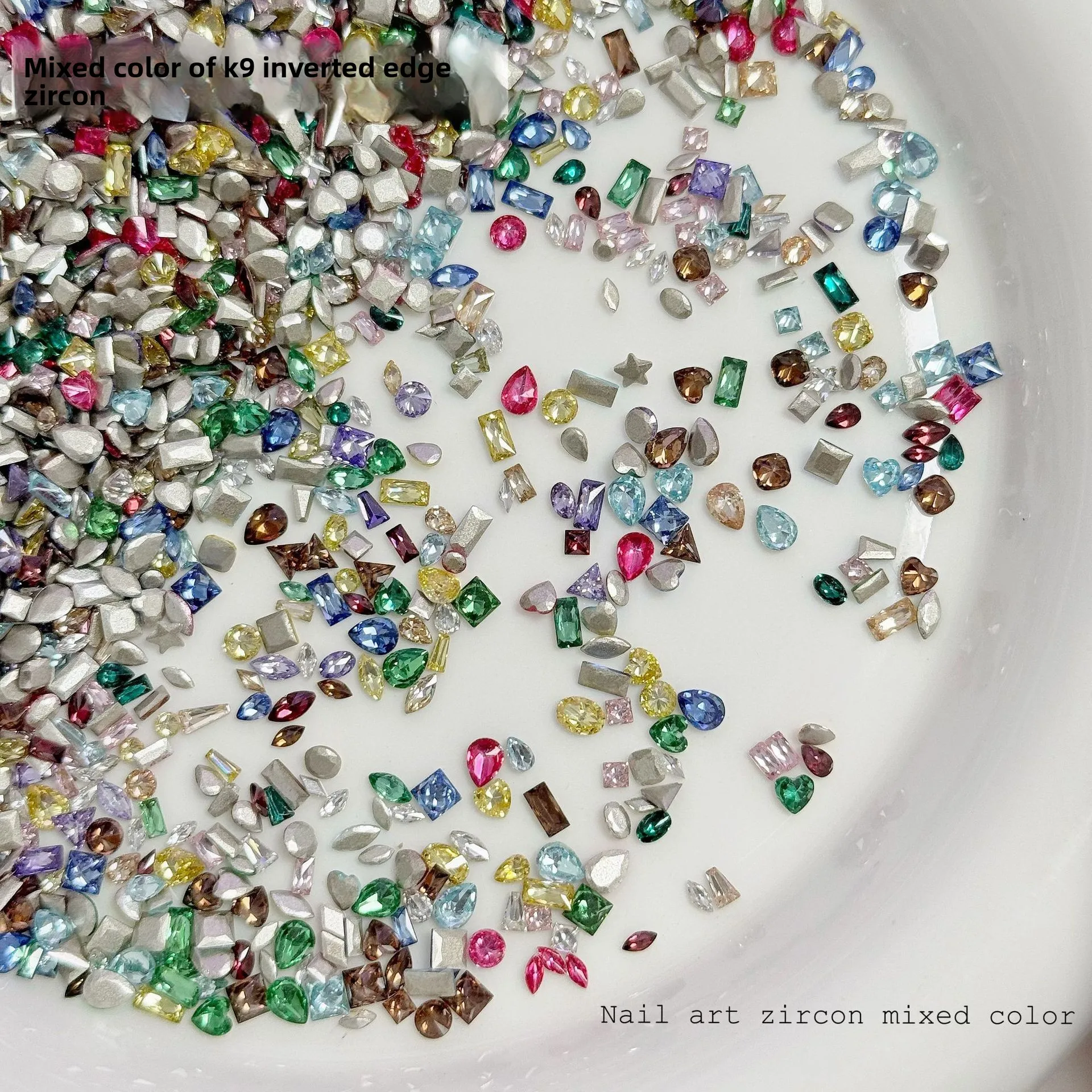 50 Stück gemischte Farben Zirkon-Nagelrhinestones, glänzende Mini-Nageldiamanten, Kristall-Nagelkunst-Dekoration, Nagelzubehör. – Detail 5