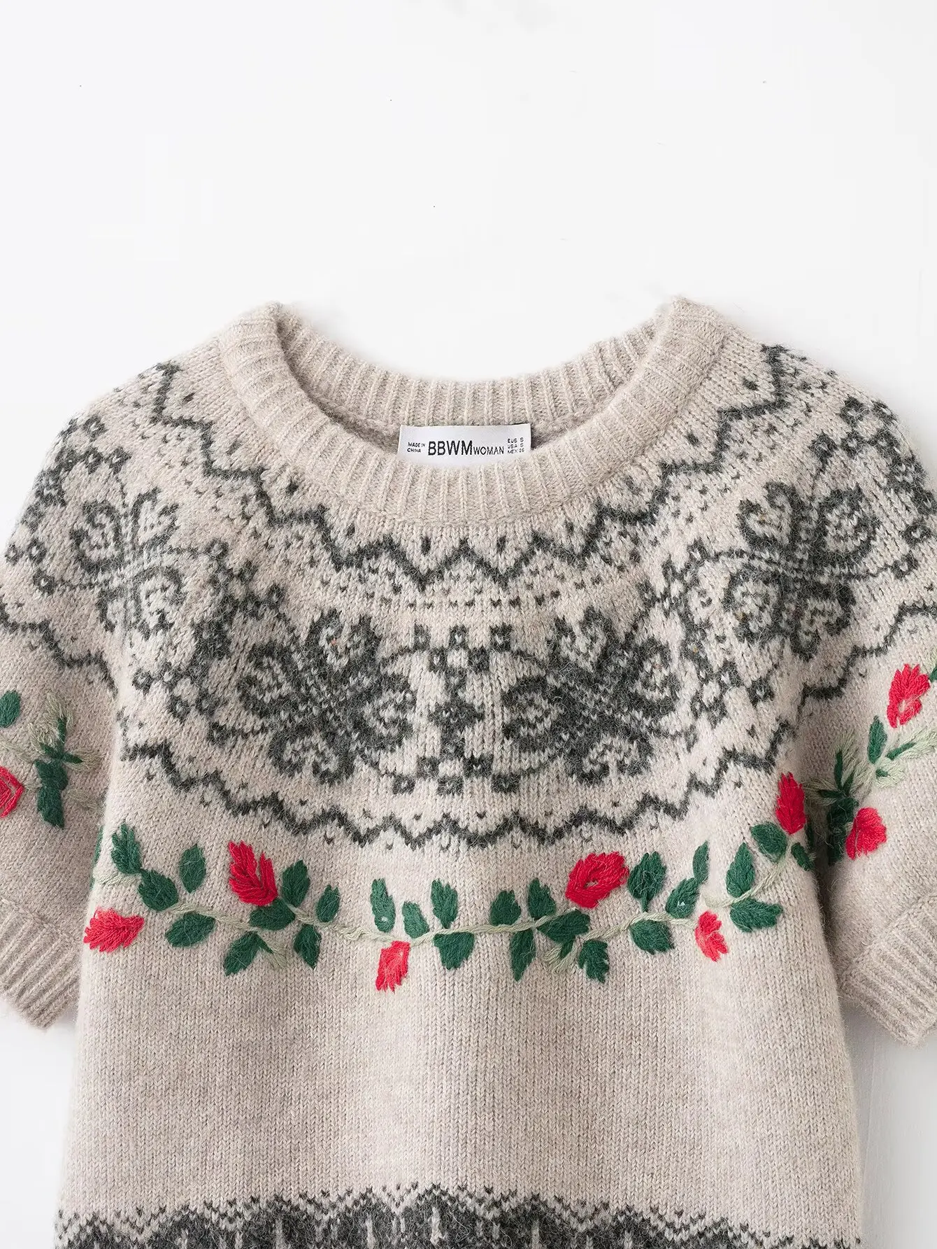 2025 قميص جاكار مطرز بأكمام قصيرة متماسكة أنيق، عصري، نمط جديد، ملابس مكتب مريحة، كاجوال، متعدد الاستخدامات، Vi