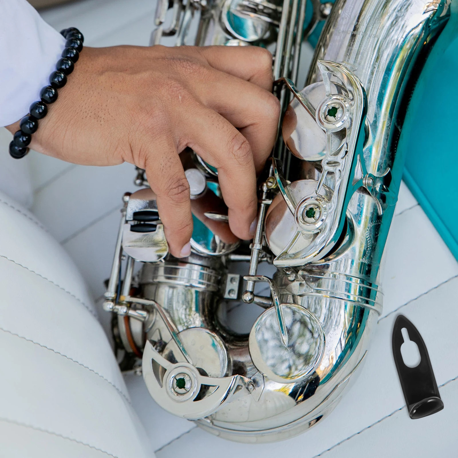 

Saxophone Thumb Rest Hook Durable Plastic Anti-Slip Design Comfortable Support for Alto Tenor Saxophone Playing