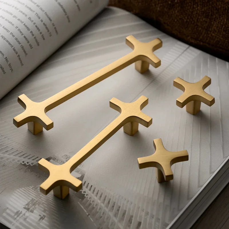 High-end Shoe Cabinet Handle Creative Brass Furniture Handle Wardrobe Door Drawer Knob Modern Minimalist Cabinet Gold Long Pulls