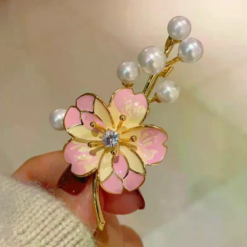 Personalized Exquisite Pink Floral Pearl Brooches Women Clothing Coat Jewelry Accessories Gifts