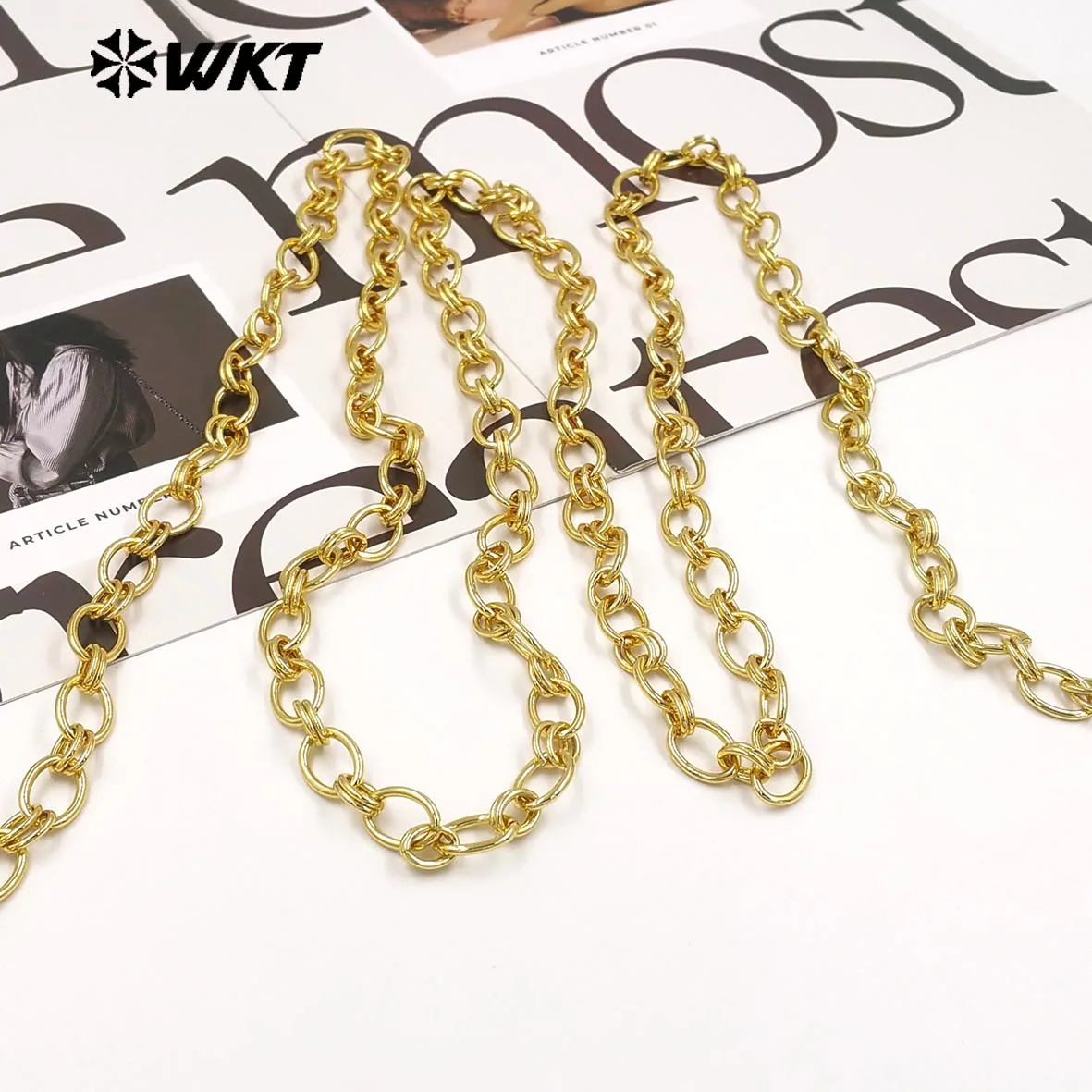 WT-BC272 New Retro Niche-design Yellow Brass Chain Meter With 18K Real Gold Plated For Women Dressing Jewelry