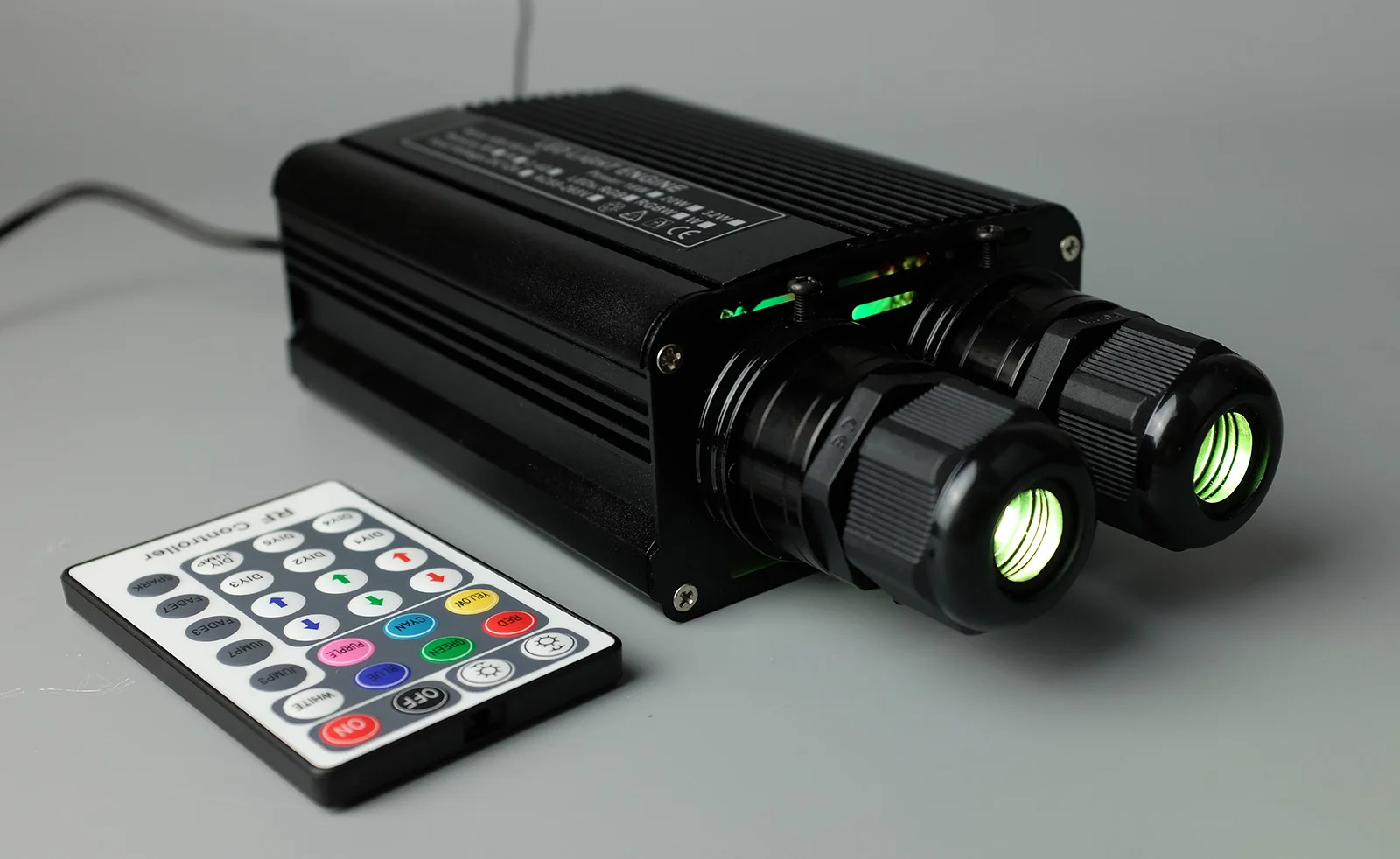 

Fiber Optic Light Source 32w RGBW Led Light Engine Wireless Control Flash Fade Jump Modes For Optical Fiber Light Decoration