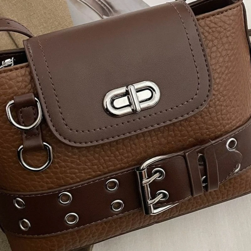 

Sweet Niche Retro Y2K Fashion Metal Buckle Rivet PU Leather Large-capacity Storage Bag Shoulder Bags Crossbody Bag Woman Bags