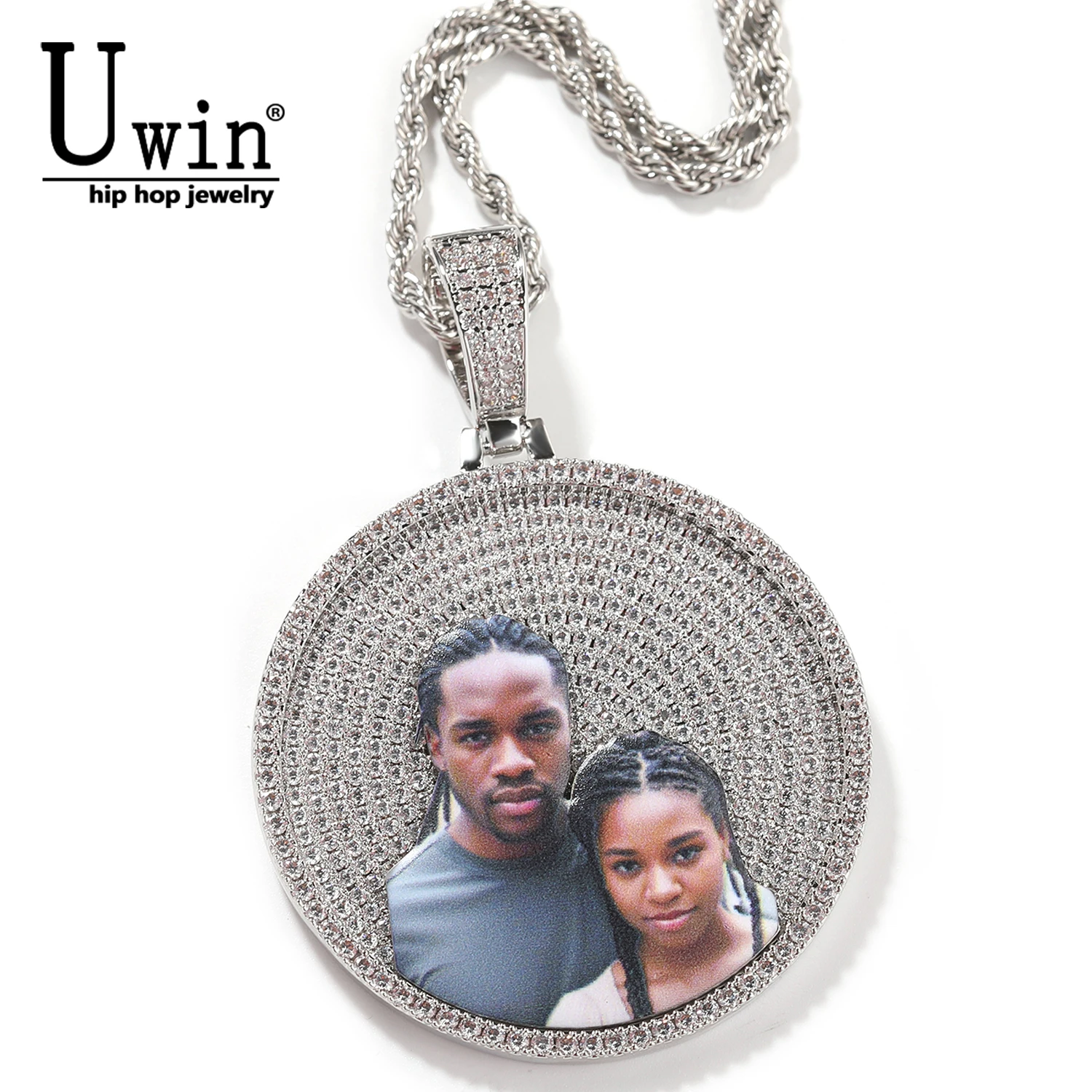 

Uwin, 3 размера, круглый медальон, кулон с фотографией на заказ, ожерелье с микроасфальтированным покрытием, CZ, гравировка на спине, мужской и женский подарок, ювелирные изделия в стиле хип-хоп
