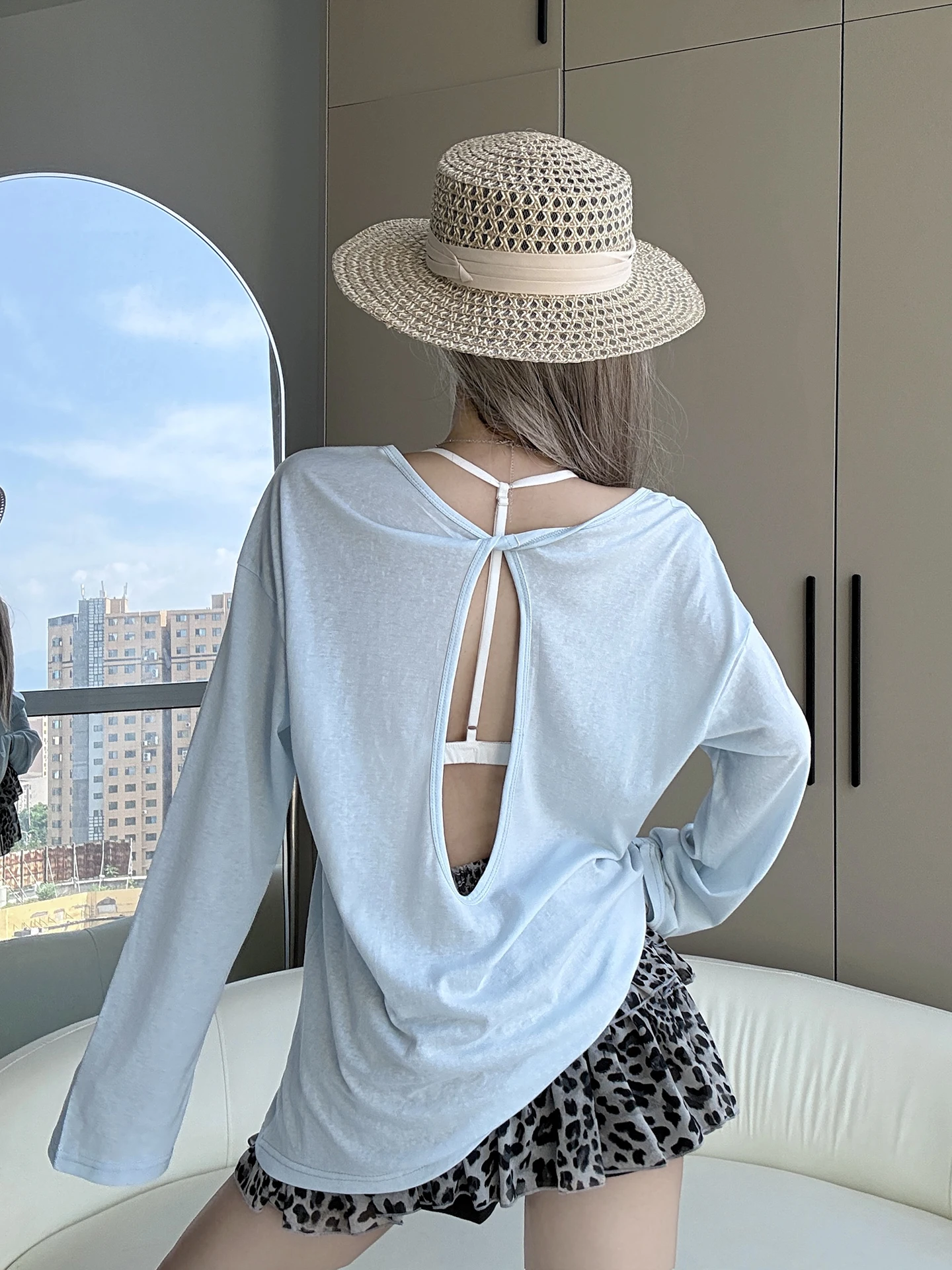 MianCun Back Hollow out Loose Fit Long Sleeve T-Shirt Women's Lightweight Sun Protection Casual Style Cotton Blend Top