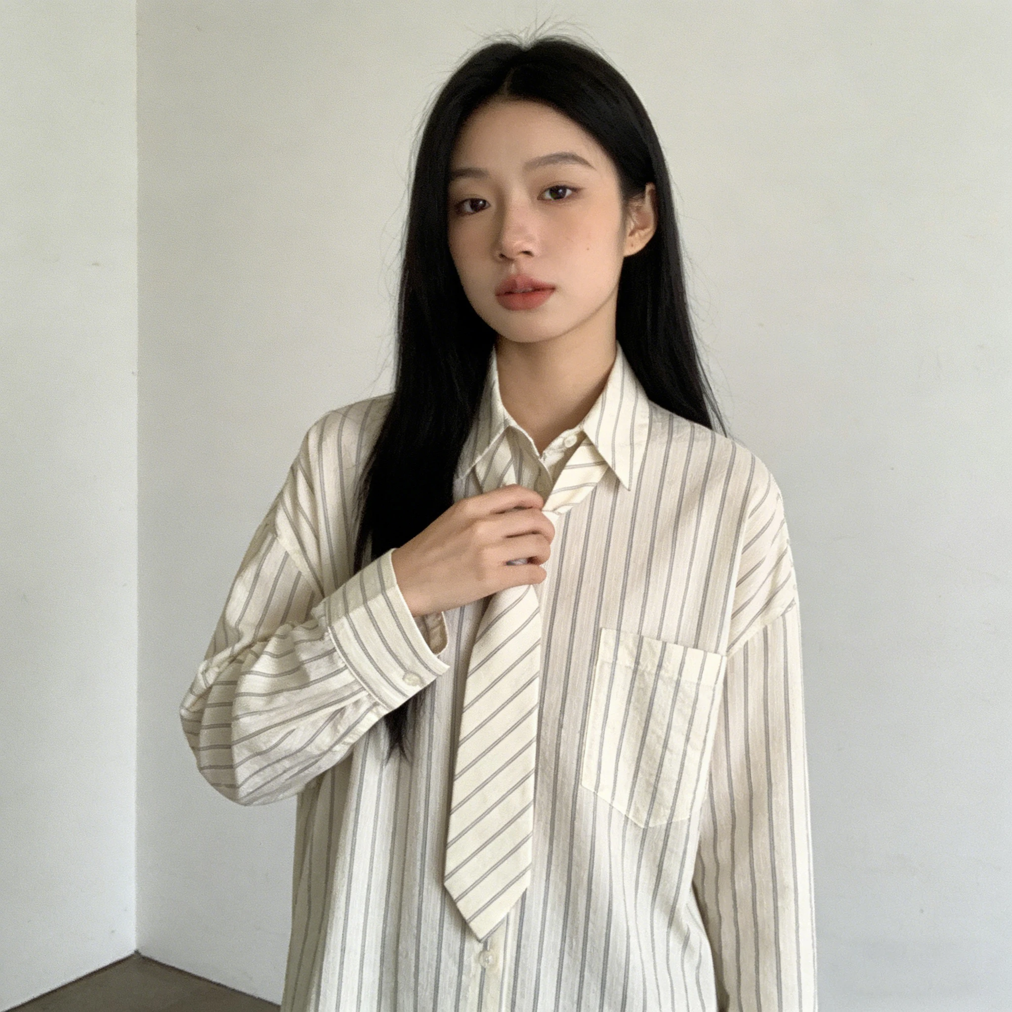

Women Fashion With Tie Striped Single Breasted Blouse Vintage Lapel Neck Long Sleeves Female Chic Lady Shirts