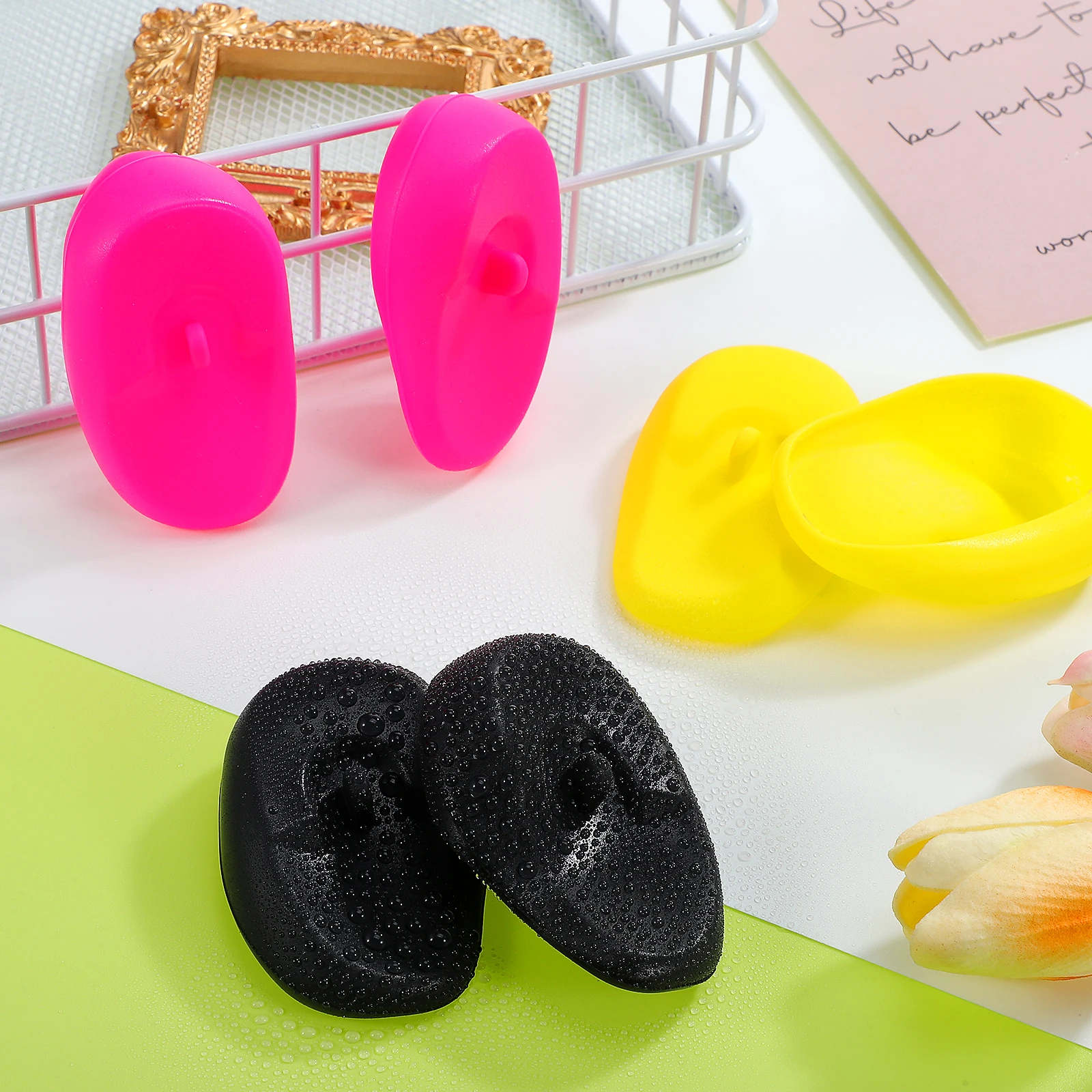 

6 Pcs Spa Earmuffs Cuff Covers Waterproof Plastic Dye Protector for Beauty Salon