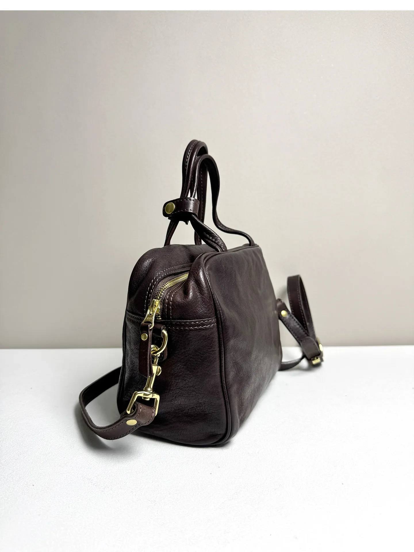 Handgefertigte Organizer-Handtaschen aus echtem Naturleder für Damen, luxuriöse Alltags- und Partytaschen, hochwertige Schultertaschen aus echtem Leder für Frauen. – Detail 13