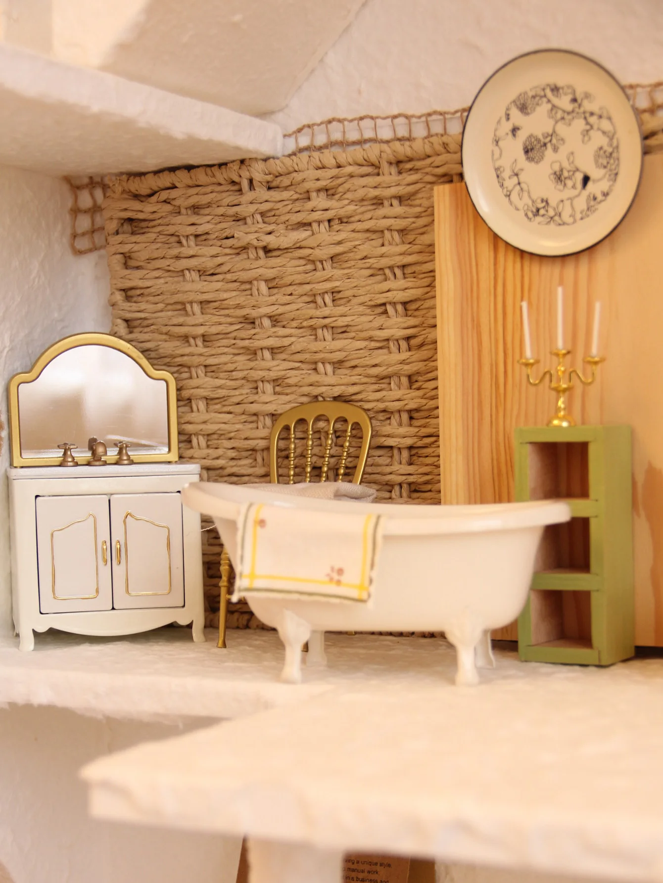 Miniatur-Simulationsspielzeug: 1:12 Maßstab Eisenbadewanne, Waschbecken, Toilette – Ideal für Puppenhaus-Badezimmerdekorationen – Detail 11