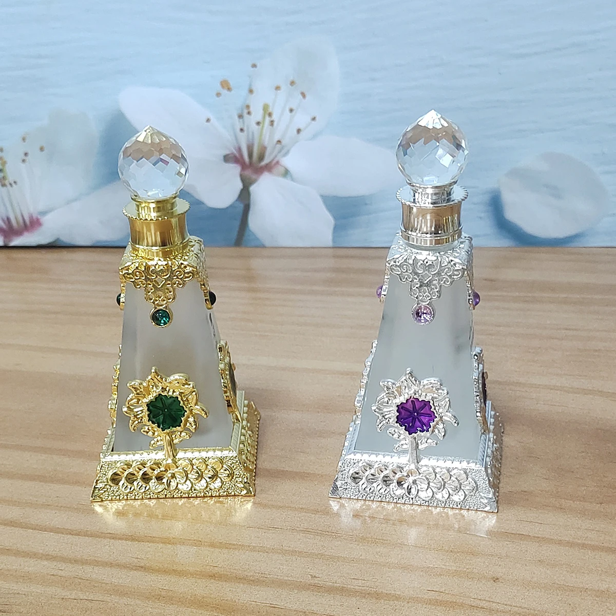 

25ml Middle East Arab Metal Lavender Flowers Empty Glass Perfume Bottle Frosted Essential Oil Refillable Attar Bottle#895