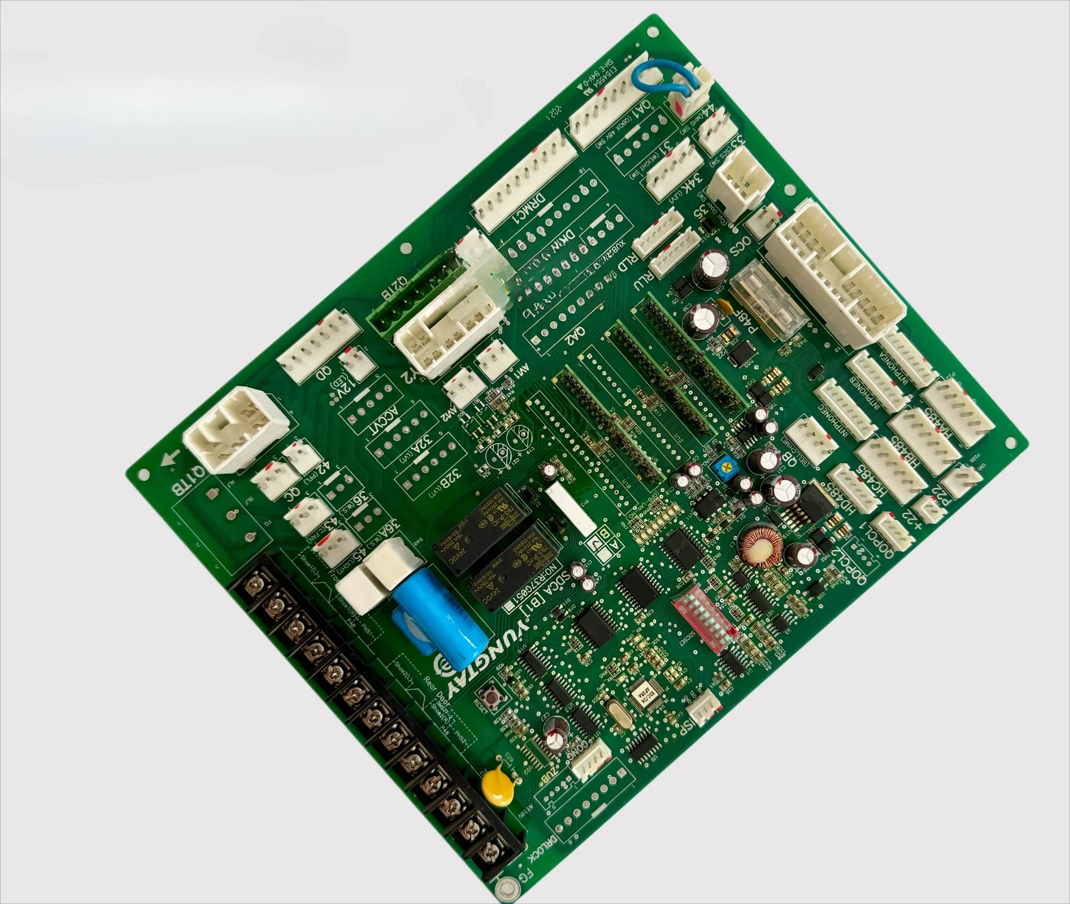 

Elevator Y15 car top communication board SDCA [B1] door machine wiring board NO: R37G051 original and genuine