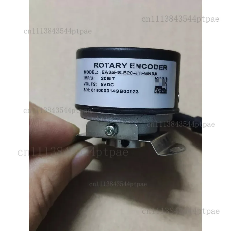 8mm Straight Hole 20-bit Absolute Value Encoder Ea35h8-b20-4th5n3a (actual Picture Taken)