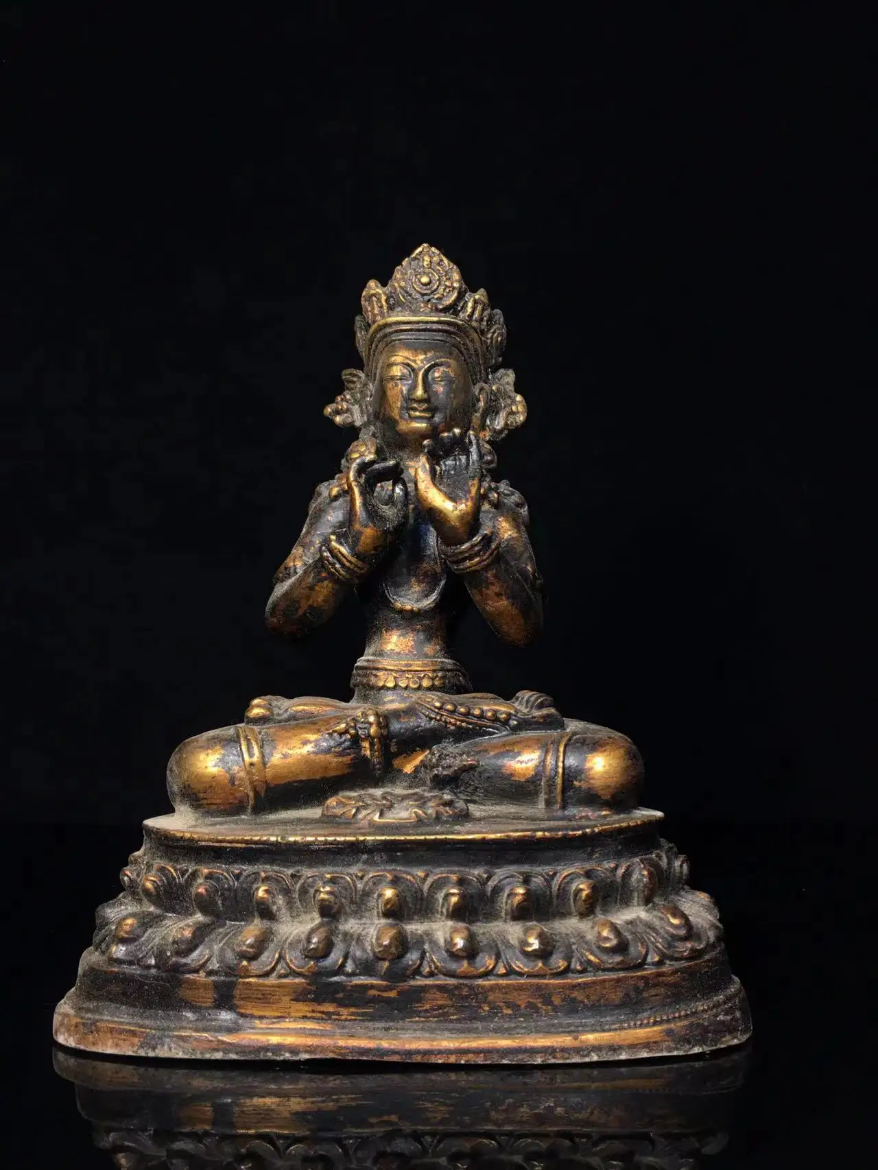 

Old Qing Dyansty Tibet copper Buddha statue，#041