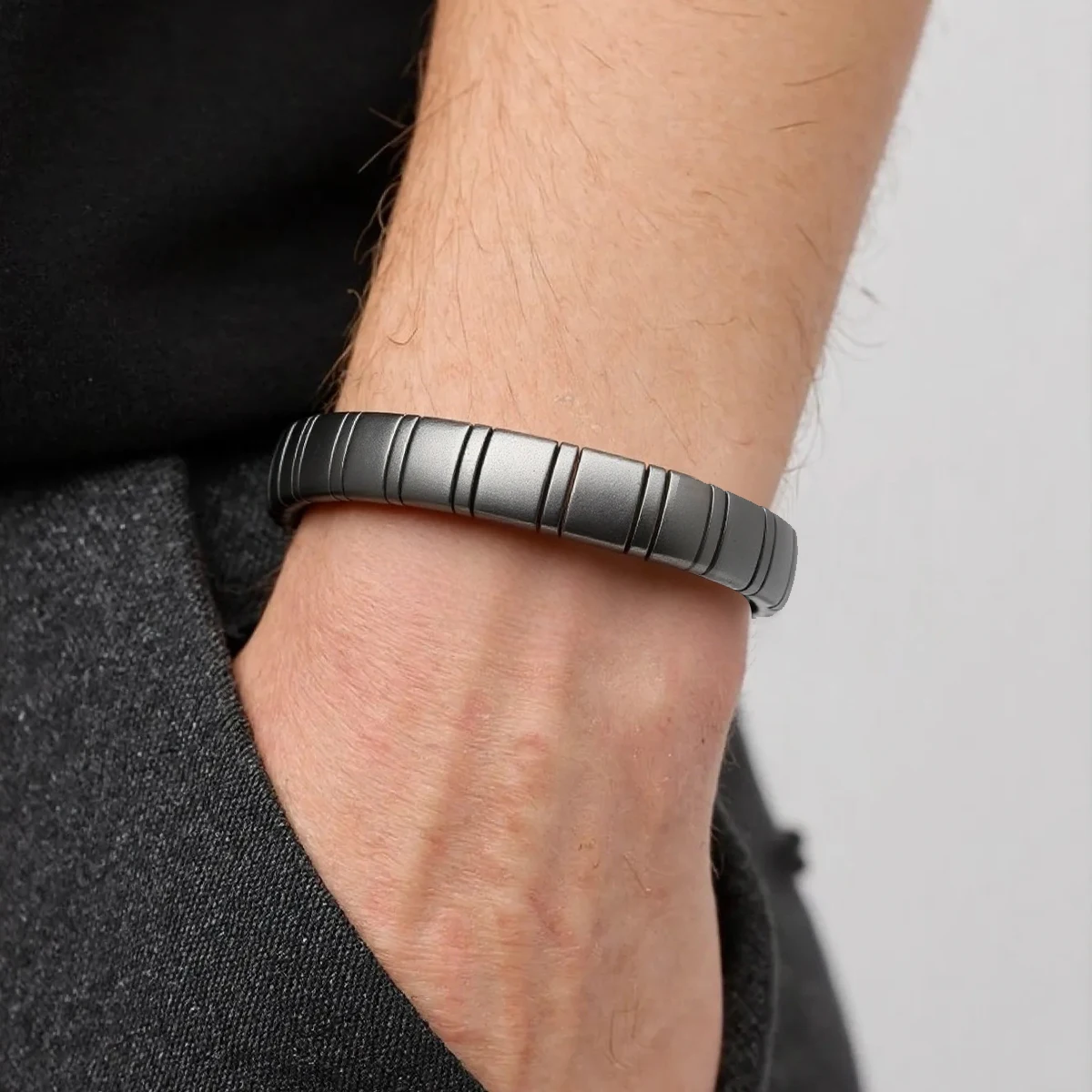 

Punk Style Natural Black Hematite Bracelet A Fashionable Accessory Suitable Daily Casual Outfits Durable High-quality Jewelry