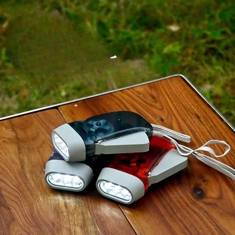 Outdoor Hand-Crank Automatic Emergency Flashlight LED 3-Light Manual Super Bright Portable Mini Flashlight