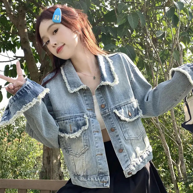 معطف الدنيم الفراء الحقيقي للمرأة الصيف خفيفة الوزن المرقعة بساطتها بالون الأكمام مطابقة ثلاثة أرباع محبوك أبلى متجدد الهواء